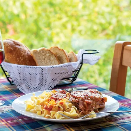 Helidona Guest house Mikro Chorio (Central Greece)