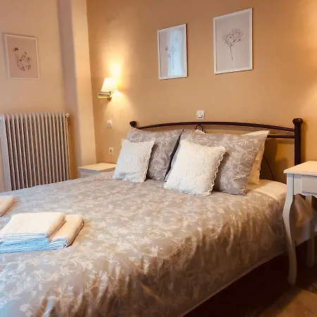 Helidona Mikrón Khoríon